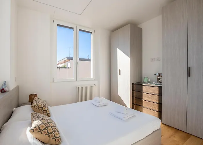 Bright Design - Isola District - Metro M3 Lejlighed Milano